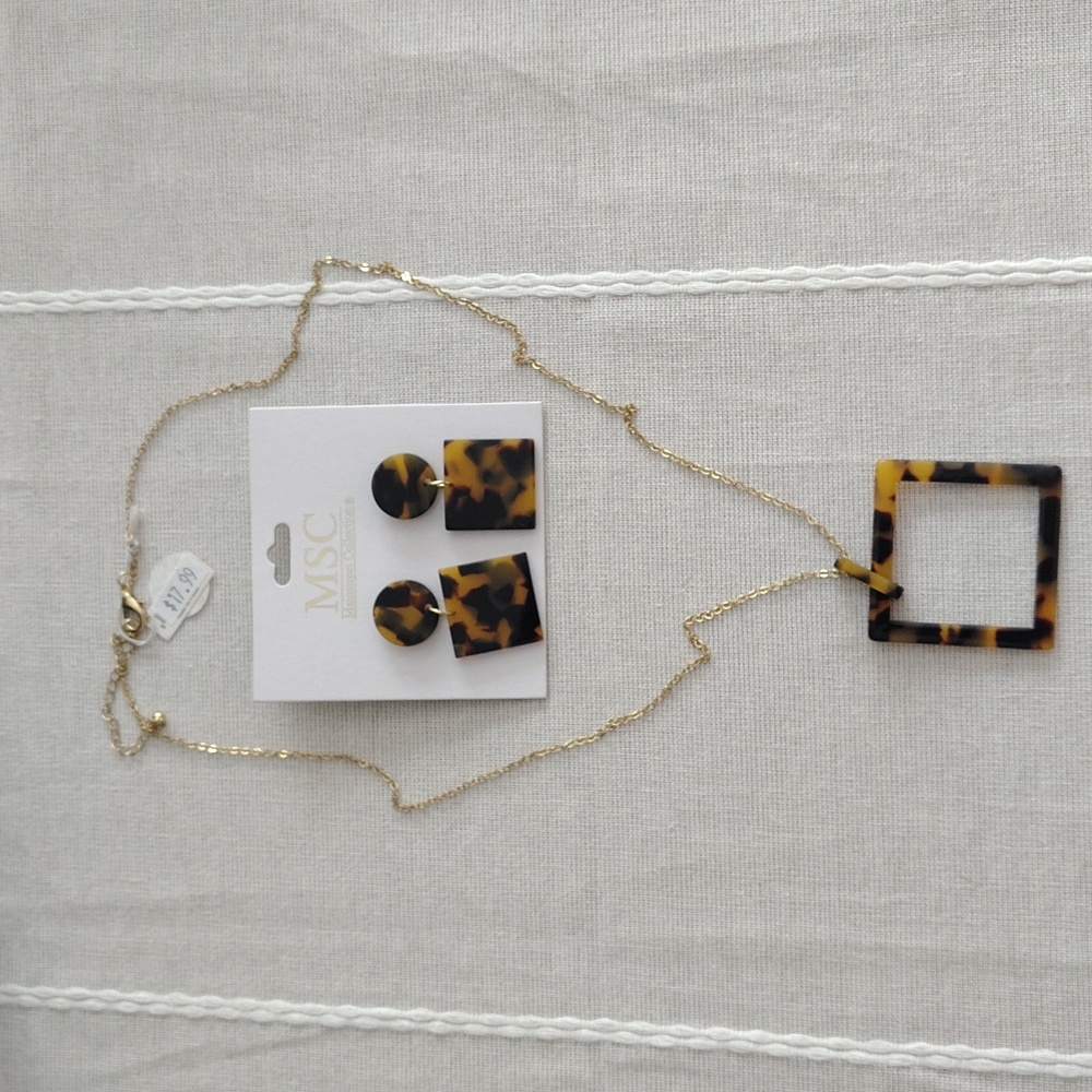 Earrings & Necklace Set By Mainstreet‎ Collection NWT Animal Print Square